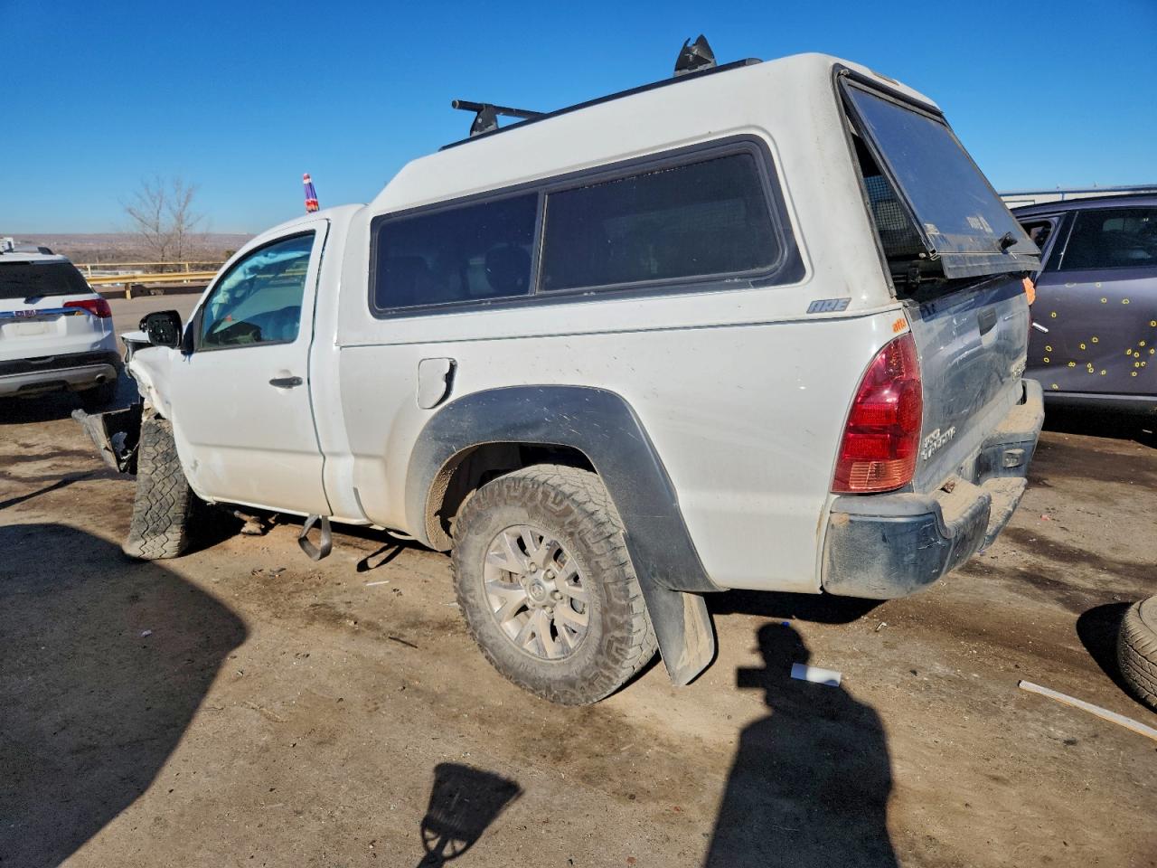 2013 TOYOTA TACOMA photo 2