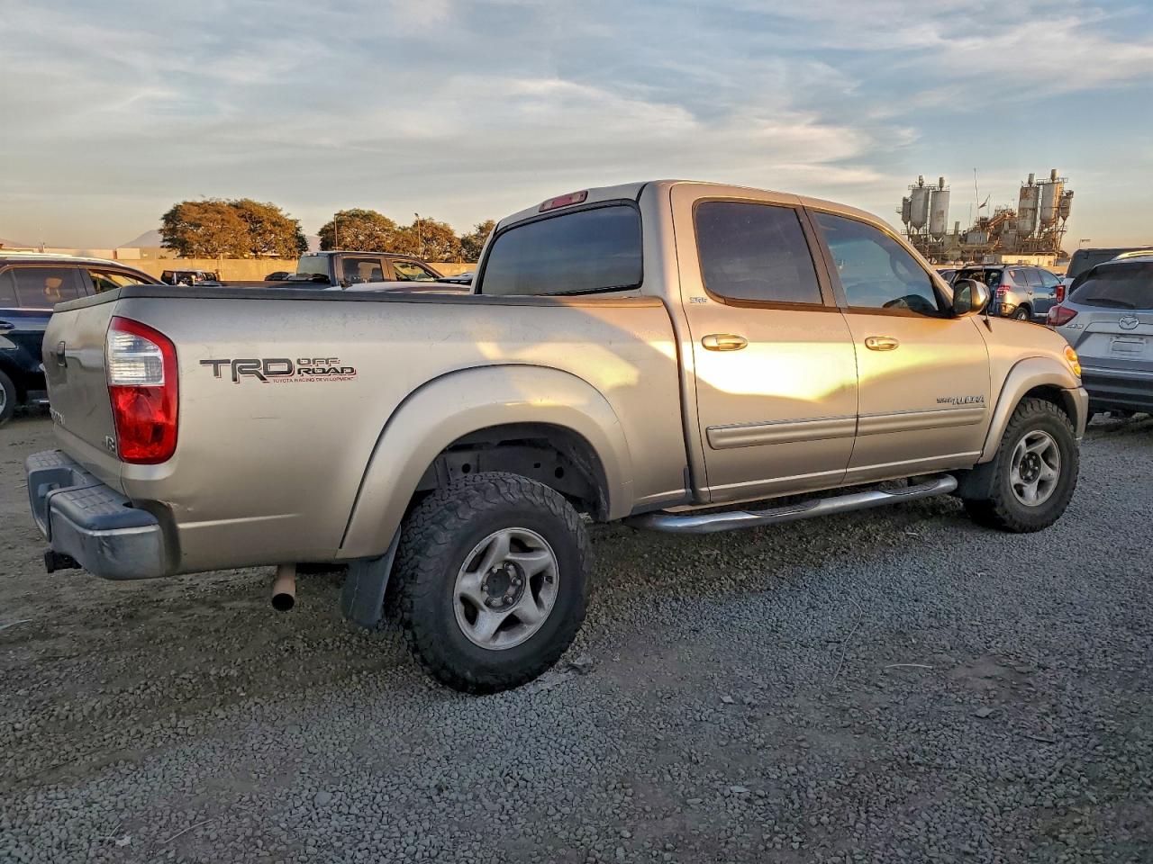 2004 TOYOTA TUNDRA DOUBLE CAB SR5 photo 3