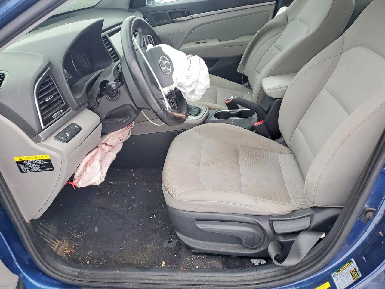 2017 HYUNDAI ELANTRA SE photo 7