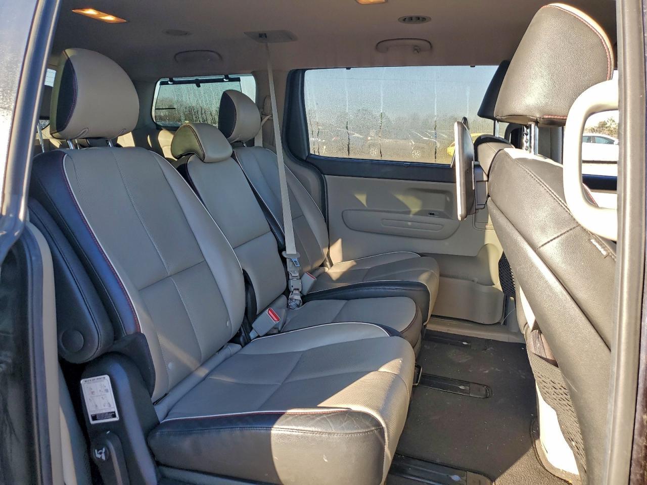 2020 KIA SEDONA LX photo 11