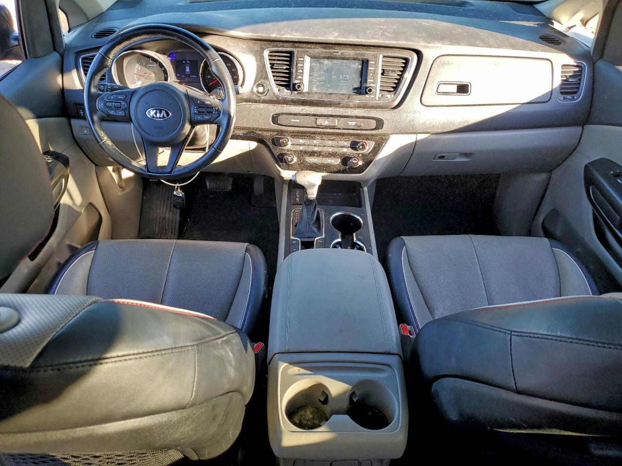 2020 KIA SEDONA LX photo 8