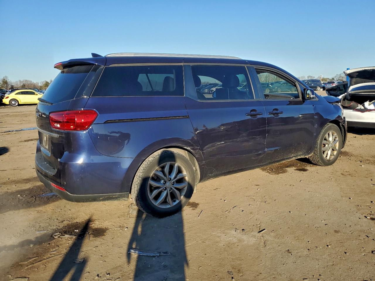 2020 KIA SEDONA LX photo 3