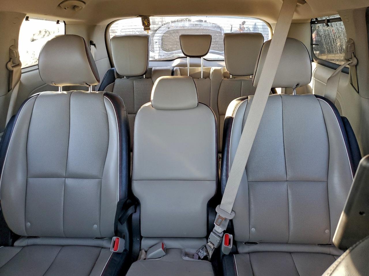 2020 KIA SEDONA LX photo 10