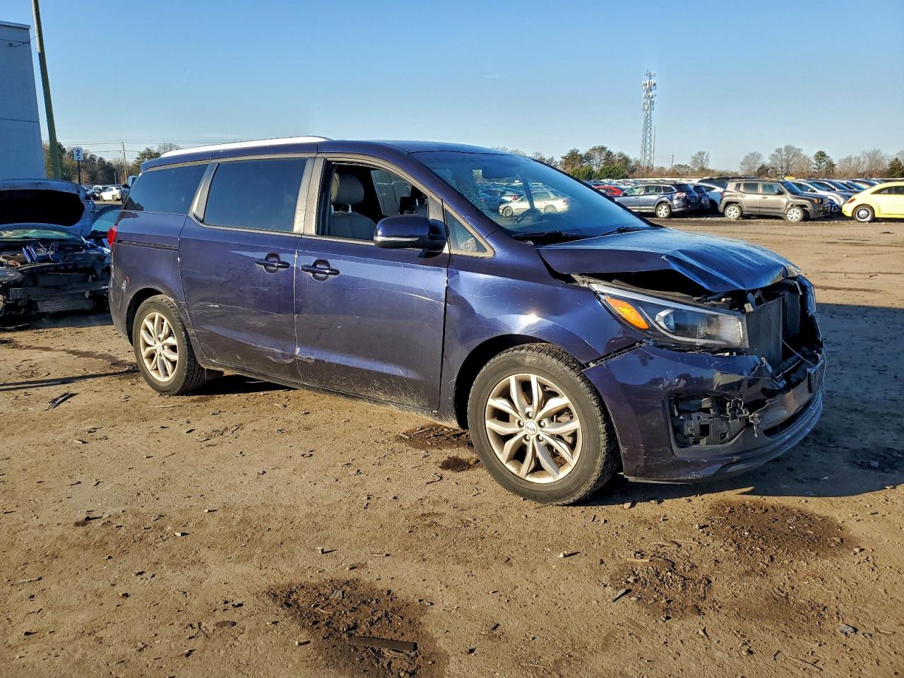 2020 KIA SEDONA LX photo 4