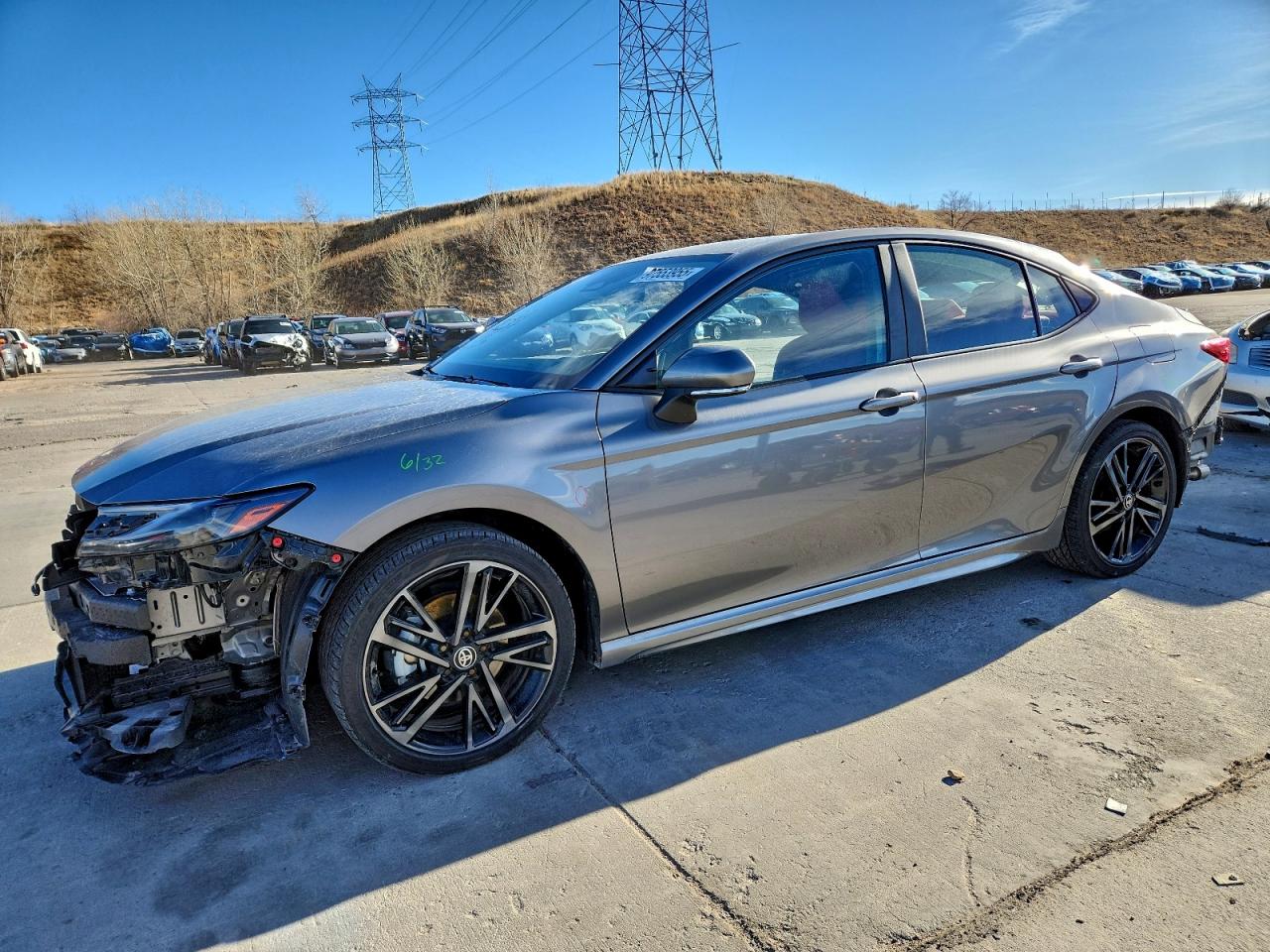 2025 TOYOTA CAMRY