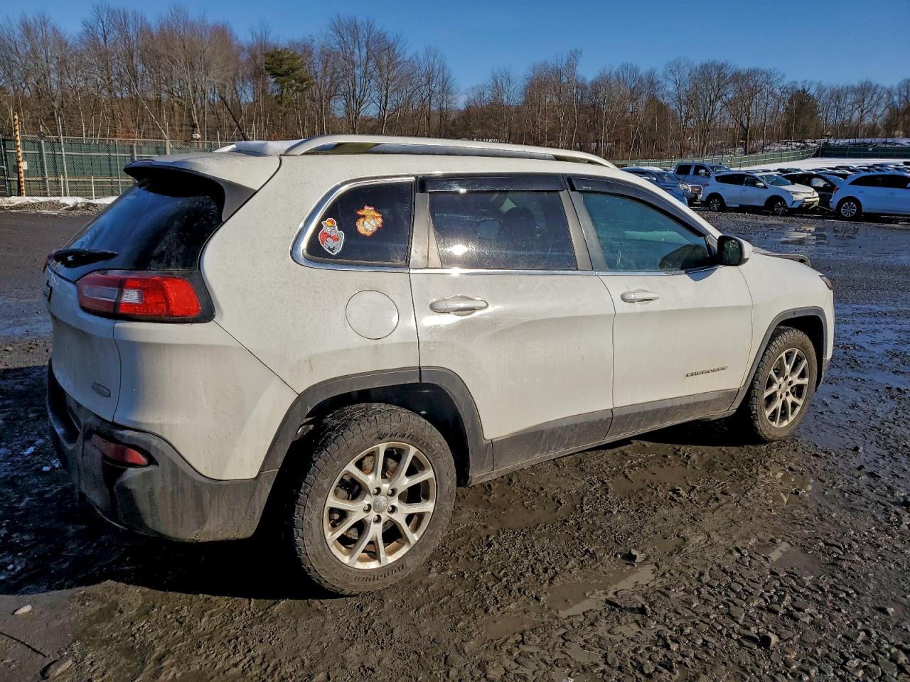 2014 JEEP CHEROKEE LATITUDE photo 3