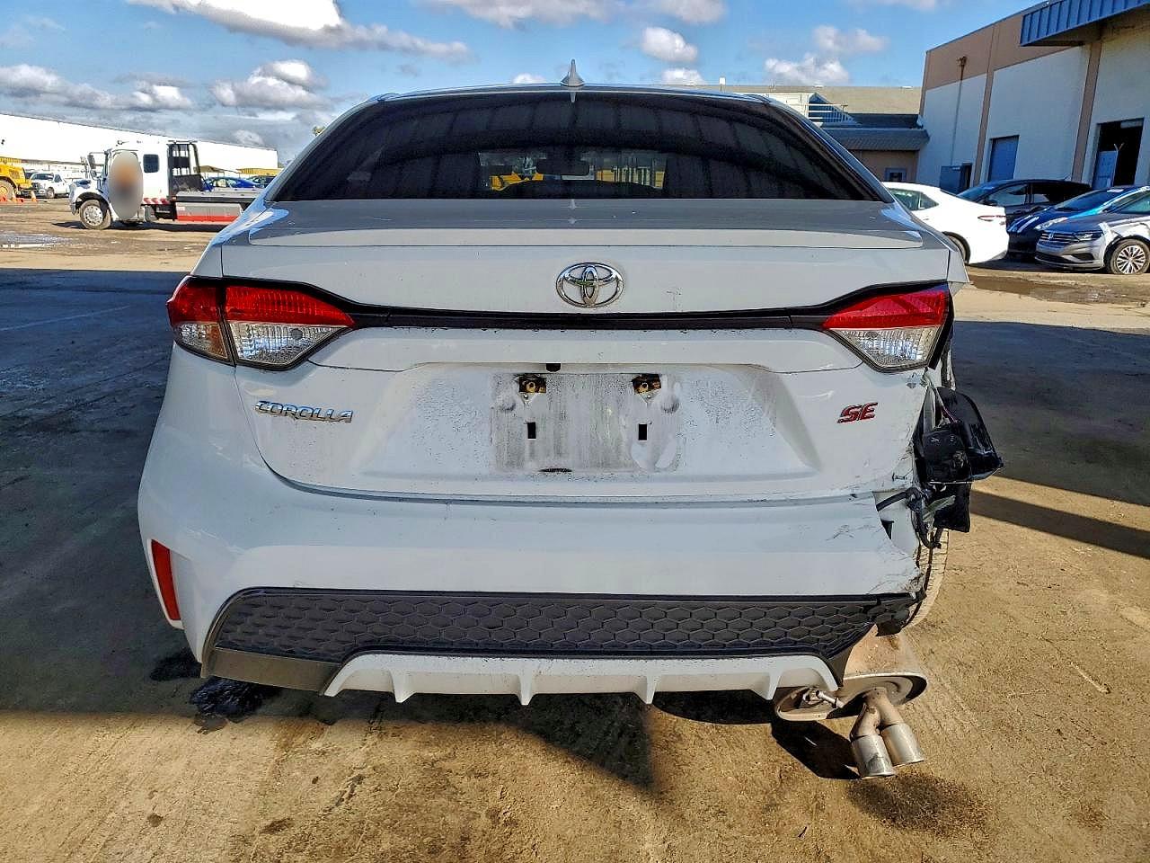 2020 TOYOTA COROLLA SE photo 6