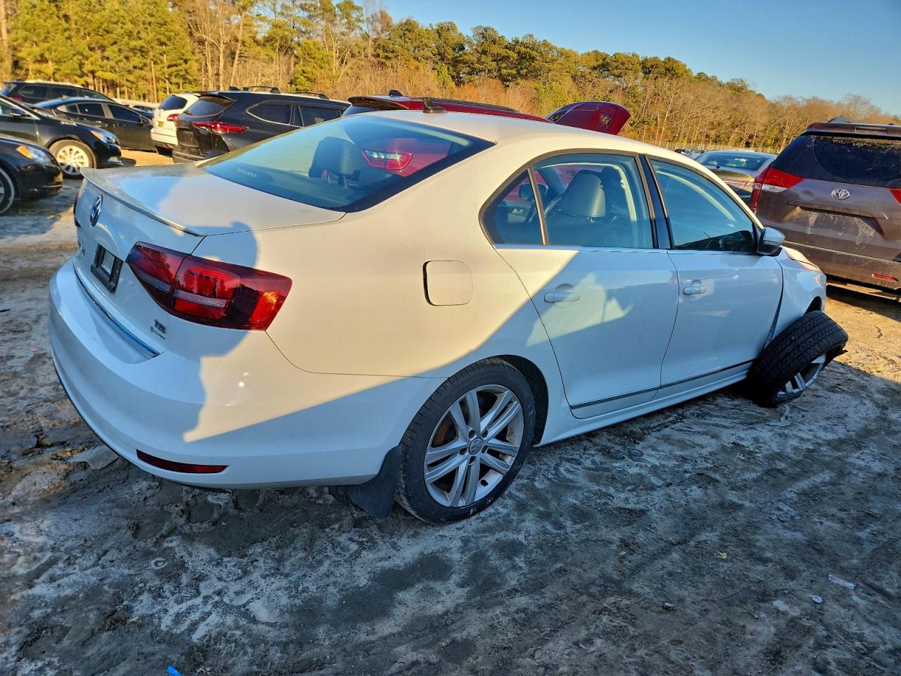 2017 VOLKSWAGEN JETTA SEL photo 3