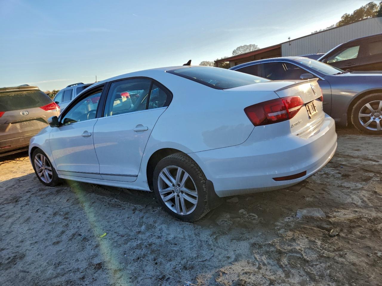 2017 VOLKSWAGEN JETTA SEL photo 2