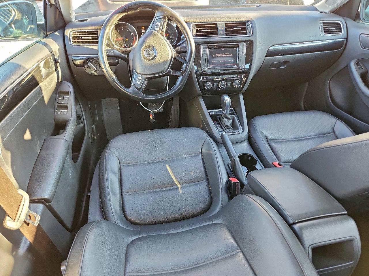 2017 VOLKSWAGEN JETTA SEL photo 8
