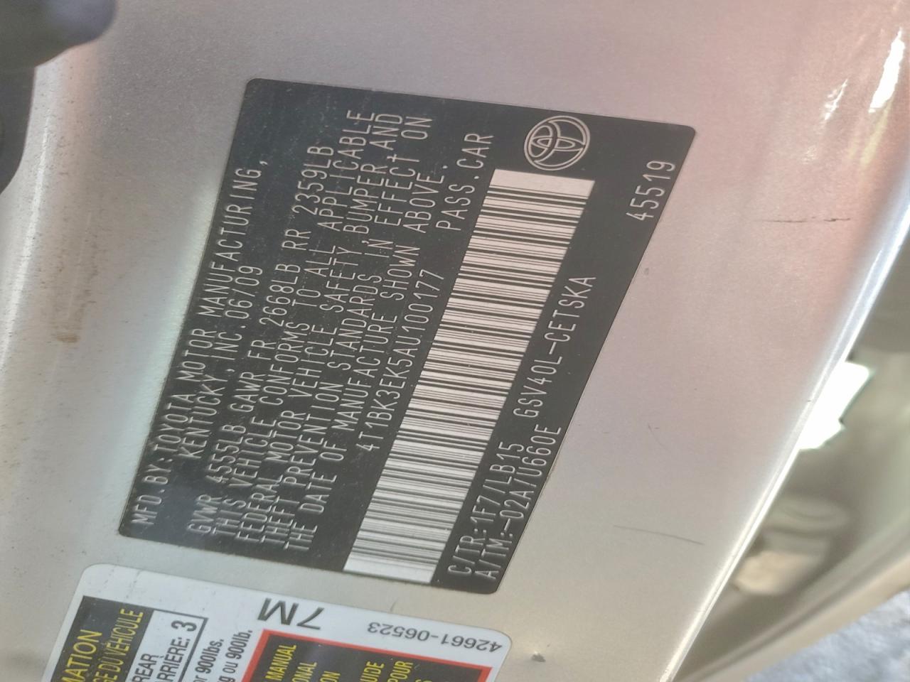 2010 TOYOTA CAMRY SE photo 14