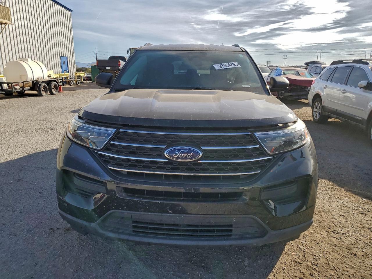 2021 FORD EXPLORER XLT photo 5