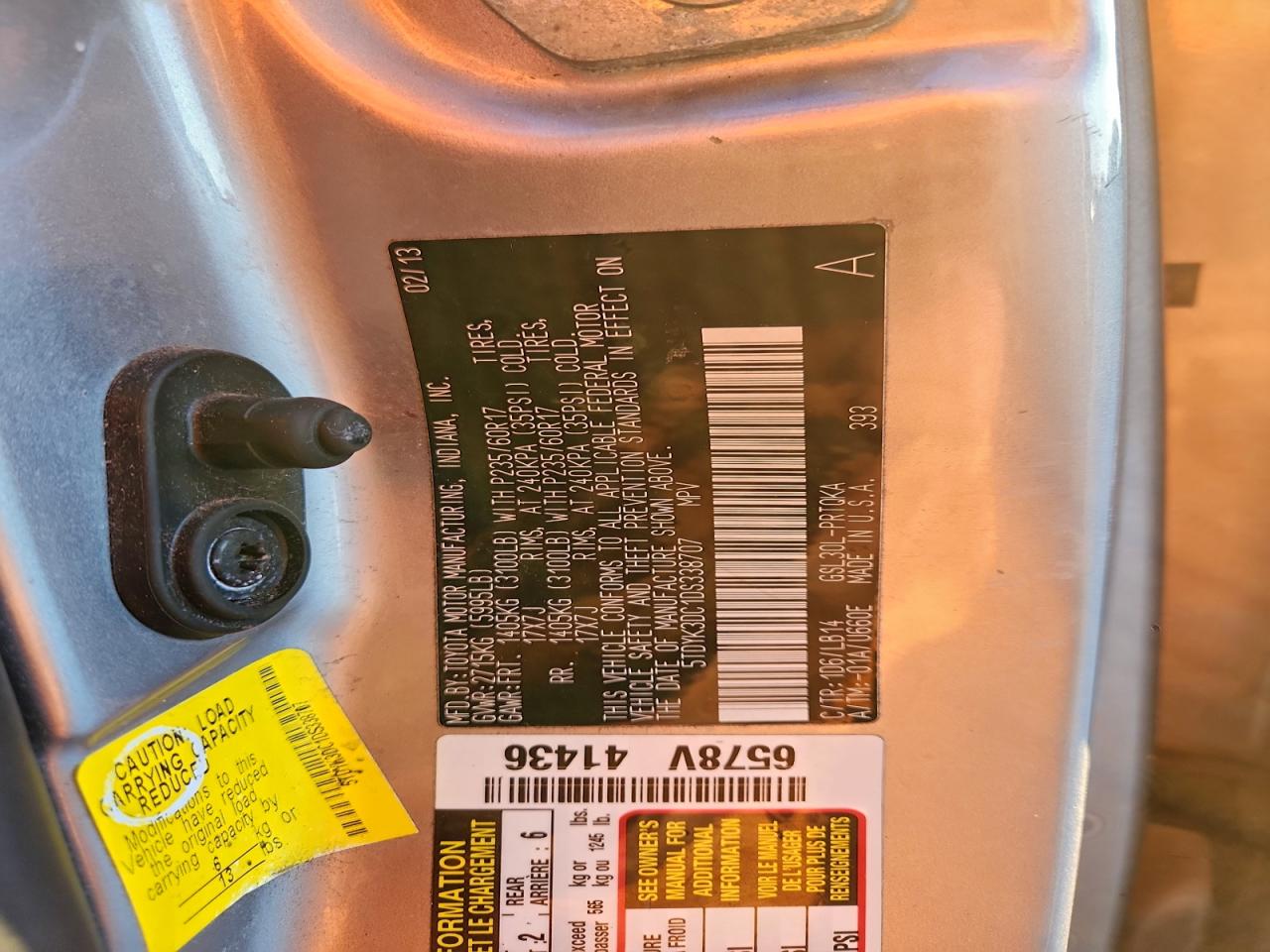 2013 TOYOTA SIENNA XLE photo 14