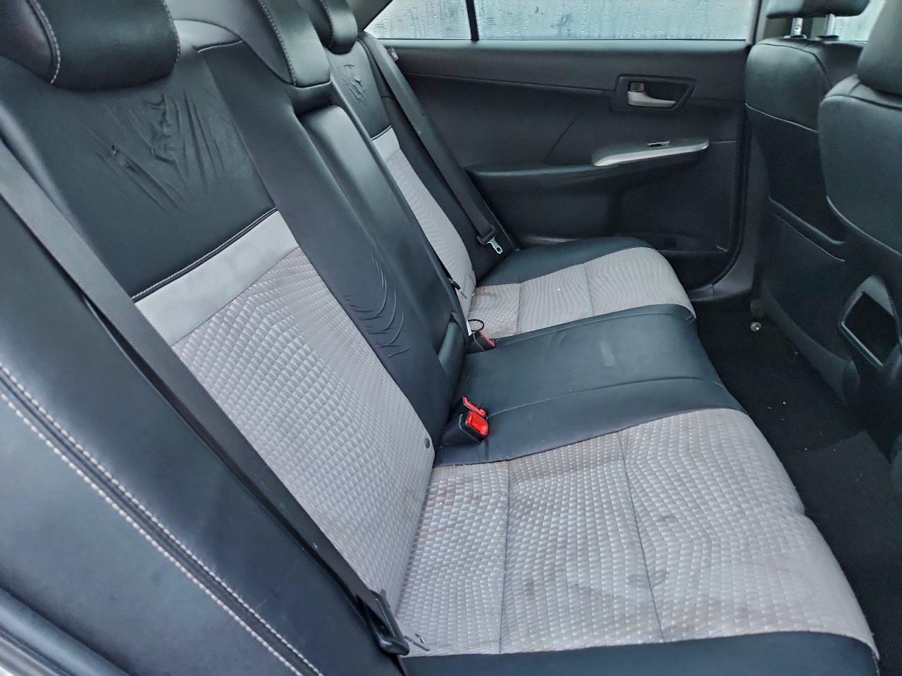 2012 TOYOTA CAMRY SE photo 10