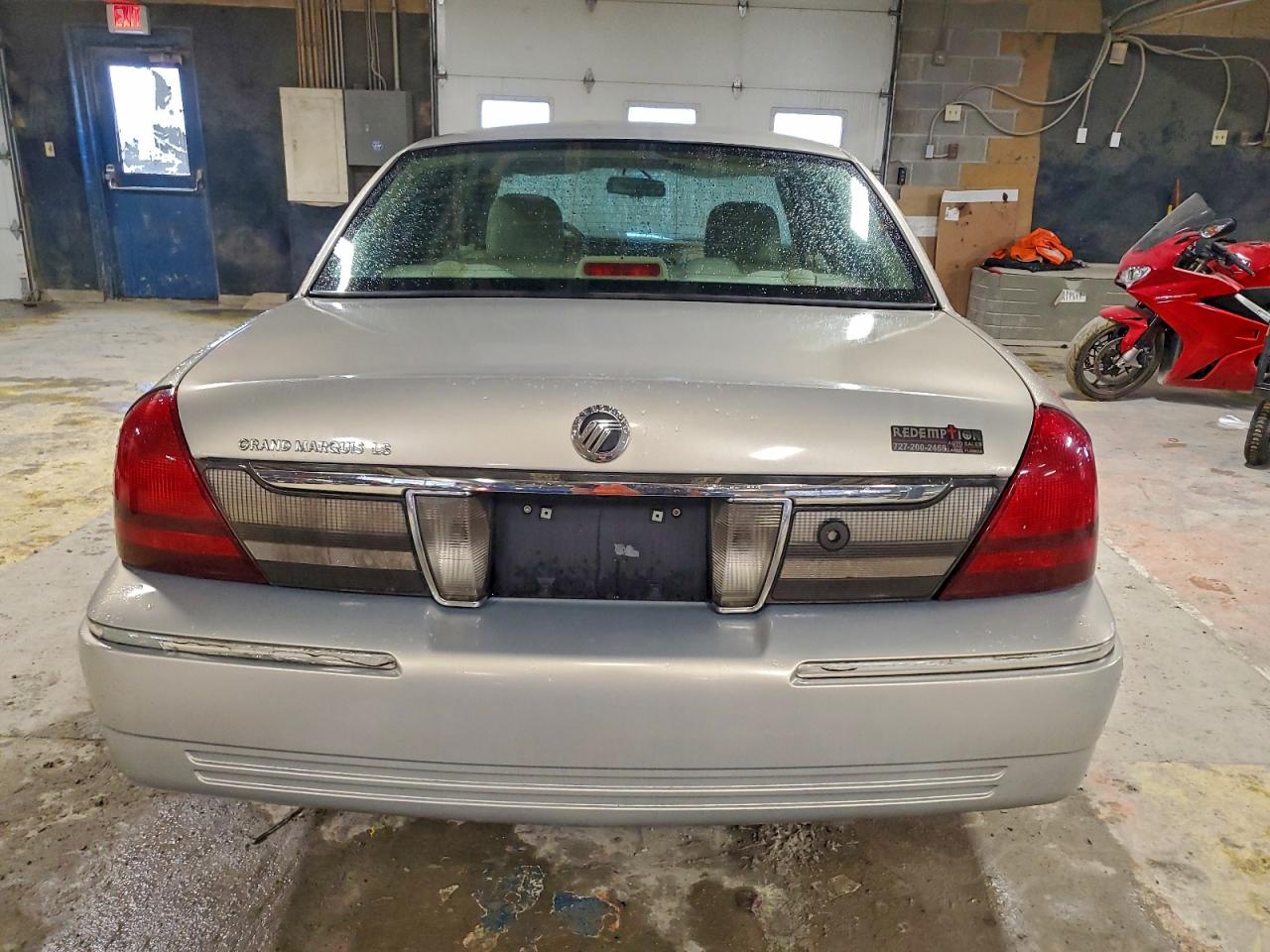2010 MERCURY GRAND MARQUIS LS photo 6