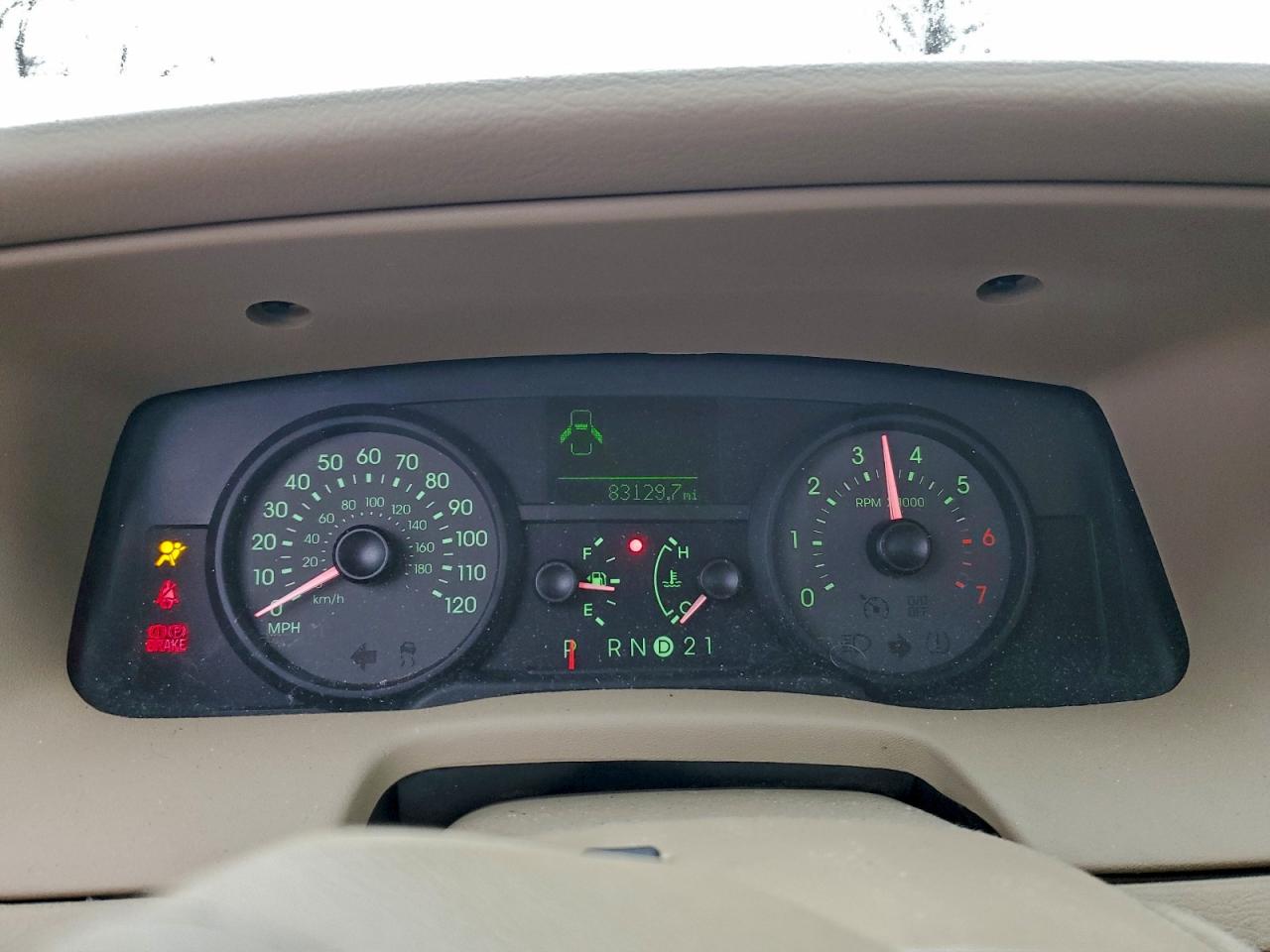 2010 MERCURY GRAND MARQUIS LS photo 9