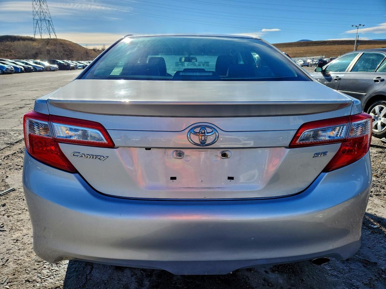 2014 TOYOTA CAMRY L photo 6