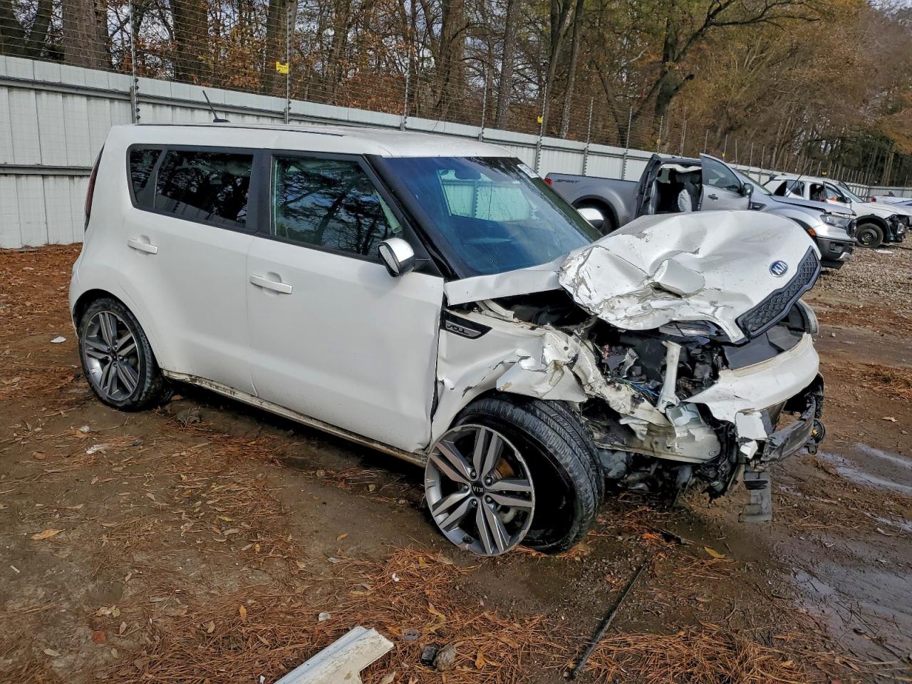 2016 KIA SOUL + photo 4