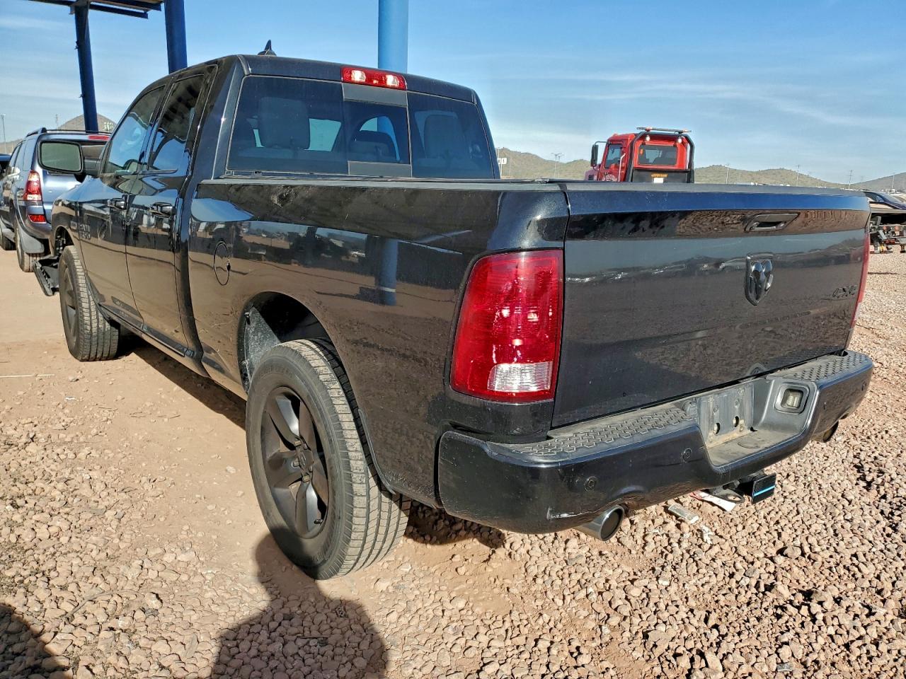2018 RAM 1500 SLT photo 2