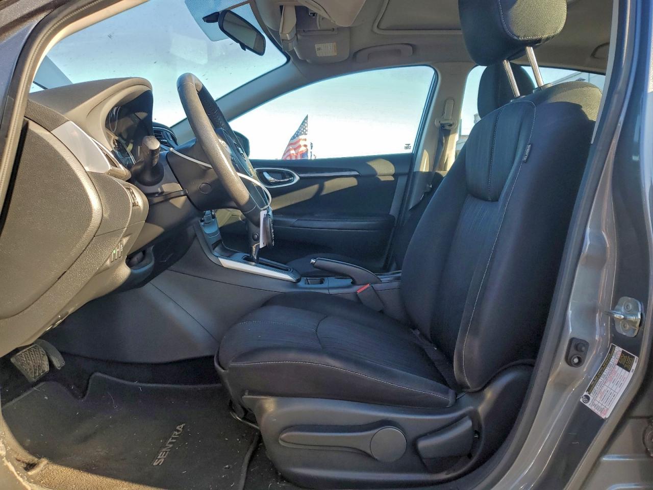 2017 NISSAN SENTRA S photo 13