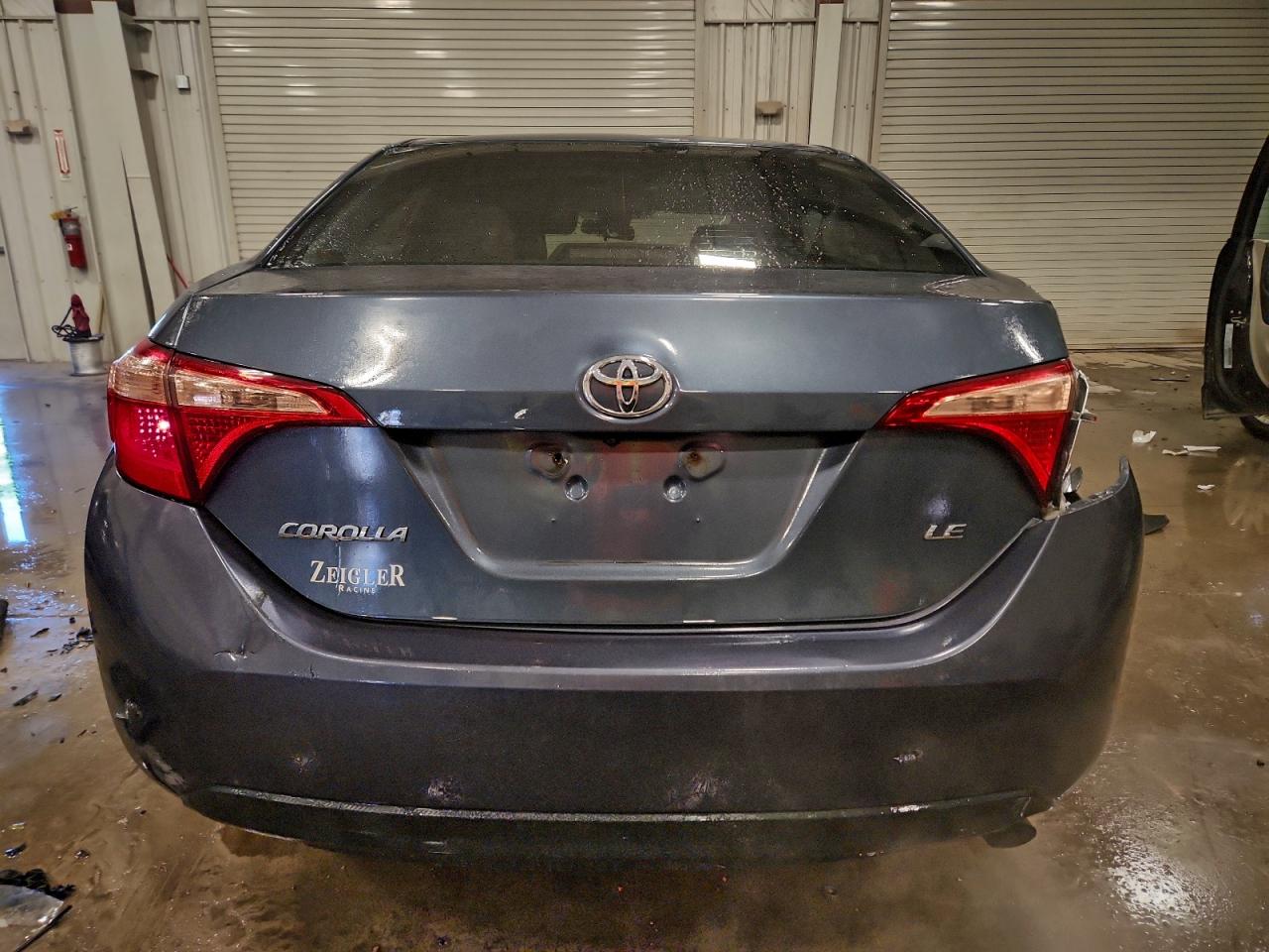 2018 TOYOTA COROLLA L photo 11