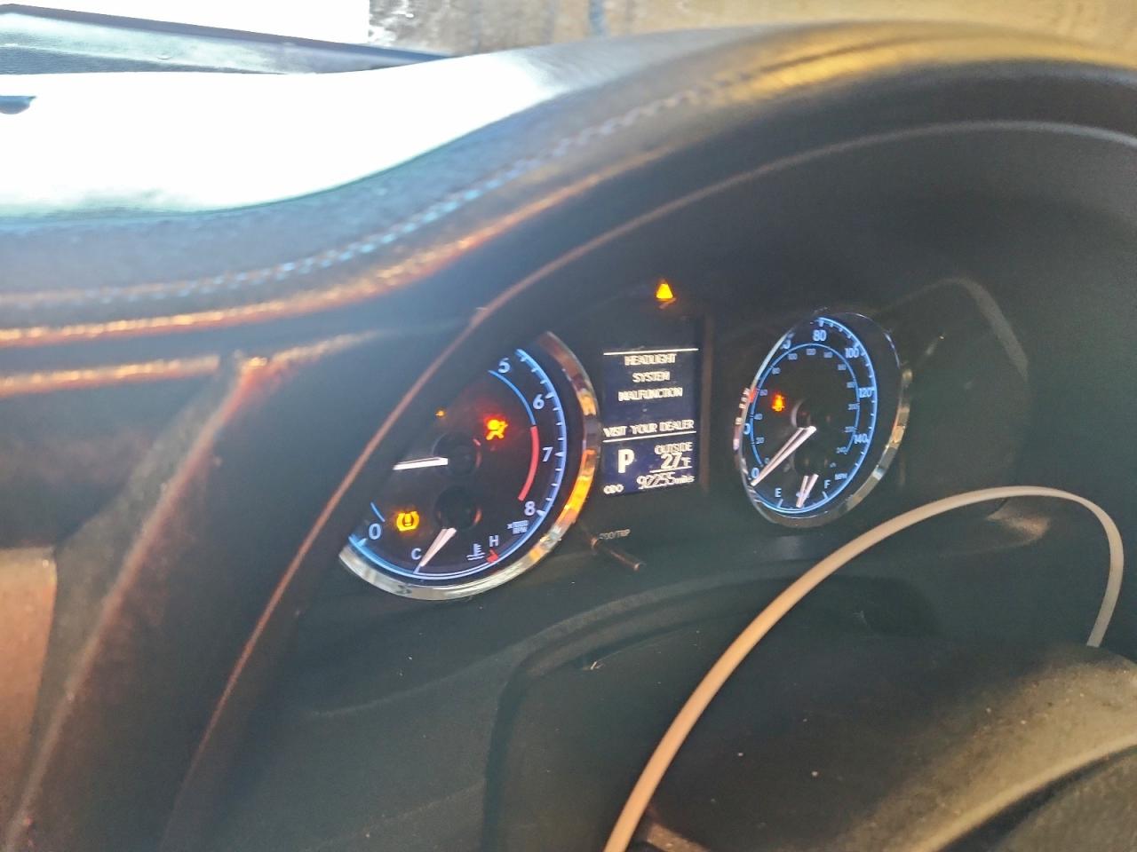 2018 TOYOTA COROLLA L photo 17