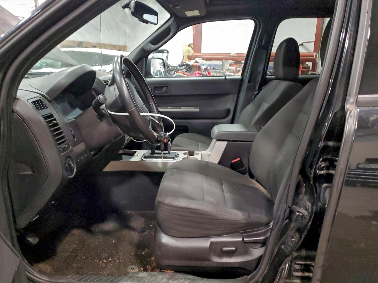 2012 FORD ESCAPE XLT photo 7