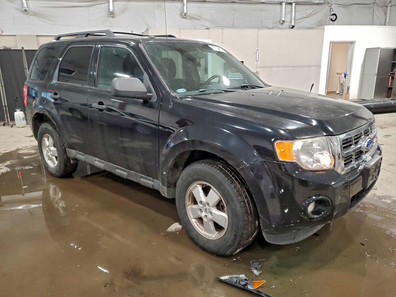 2012 FORD ESCAPE XLT photo 4
