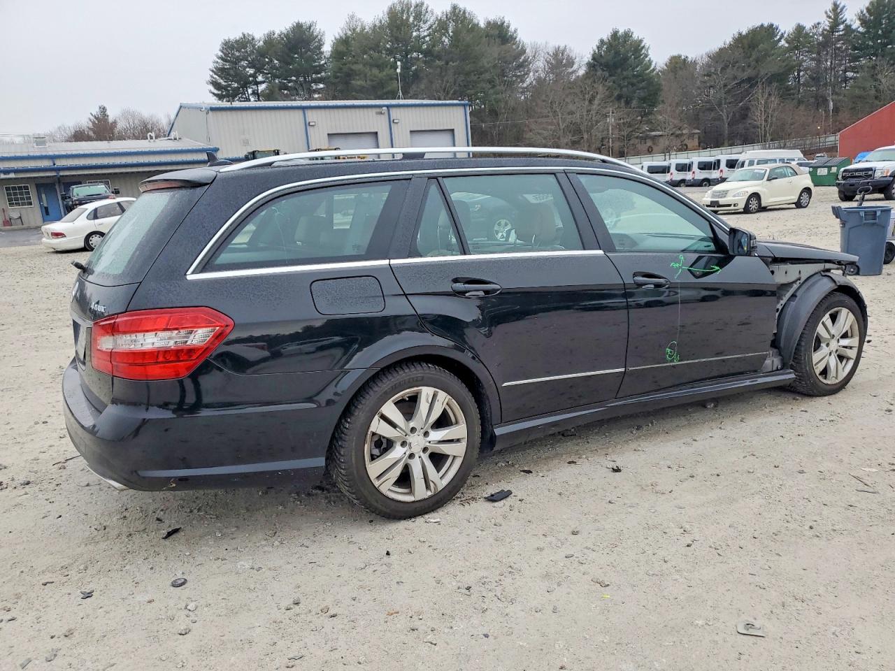 2012 MERCEDES-BENZ E 350 4MATIC WAGON photo 3