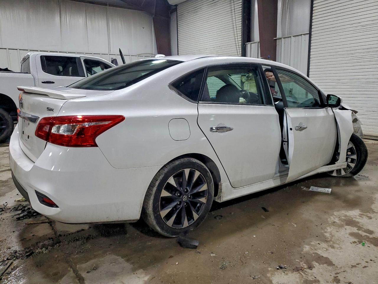 2017 NISSAN SENTRA S photo 3