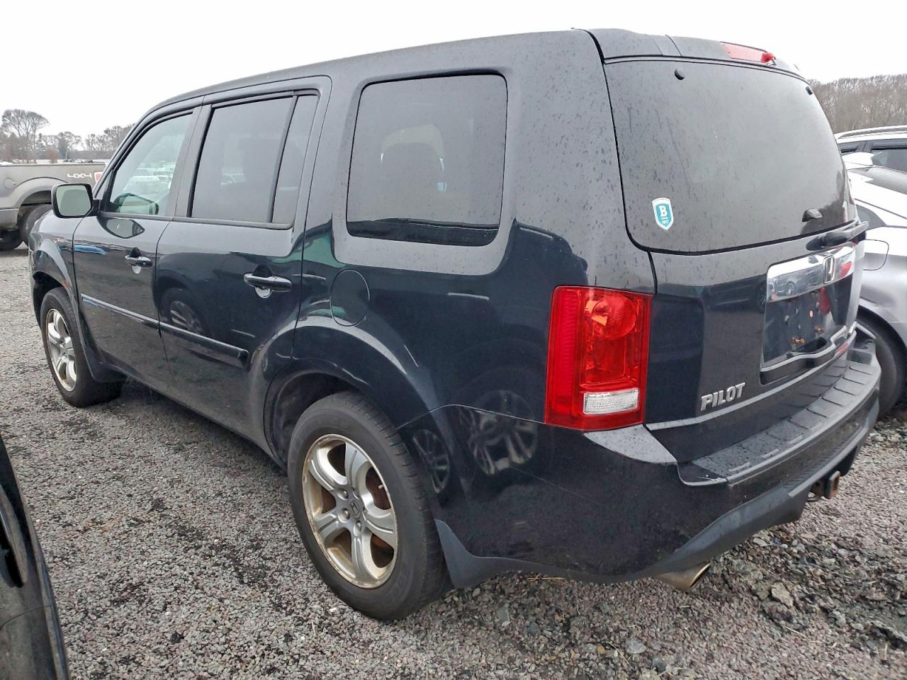 2013 HONDA PILOT EXL photo 2