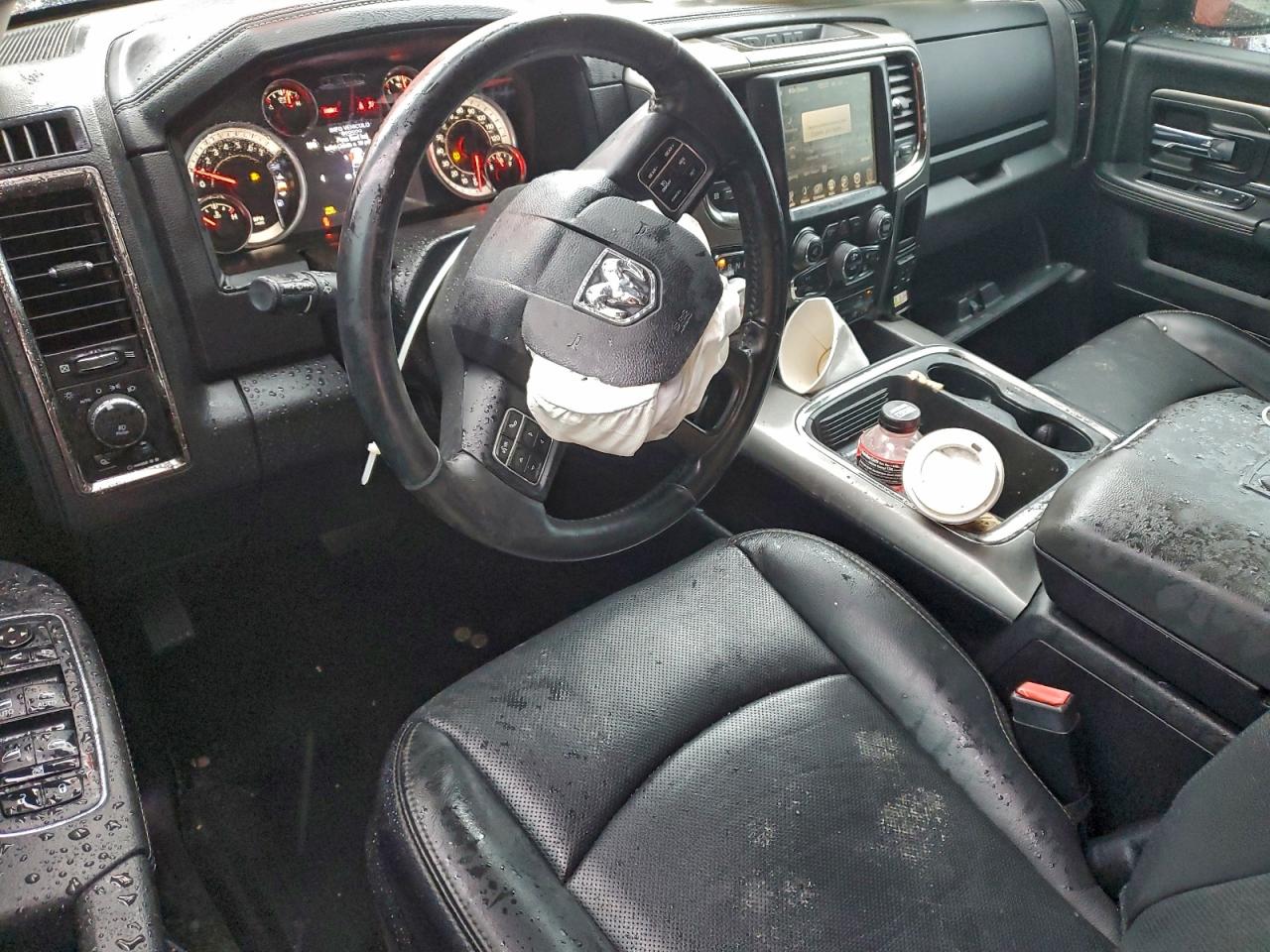 2017 RAM 1500 SPORT photo 15