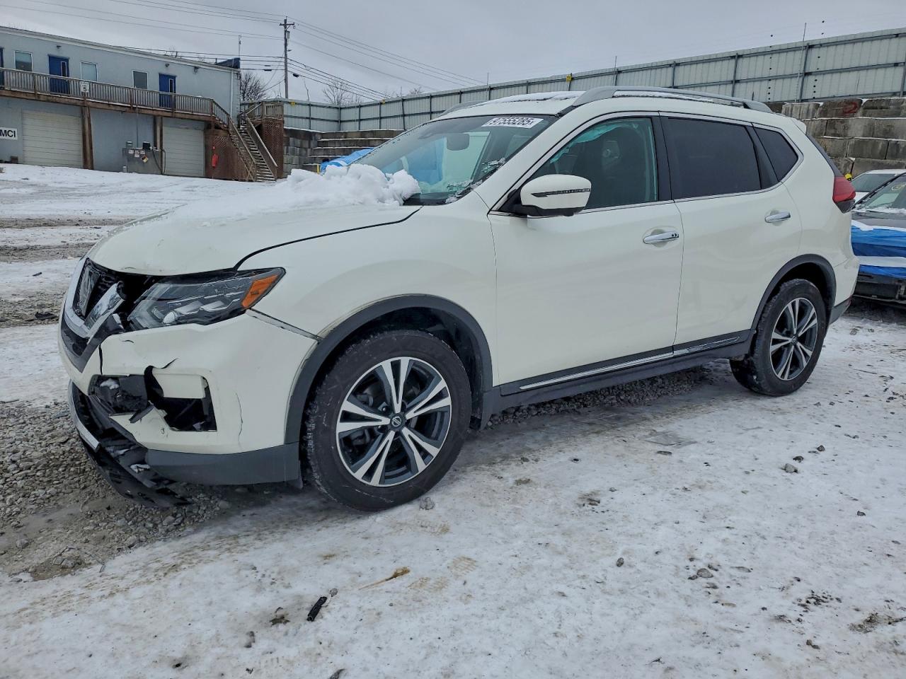2017 NISSAN ROGUE