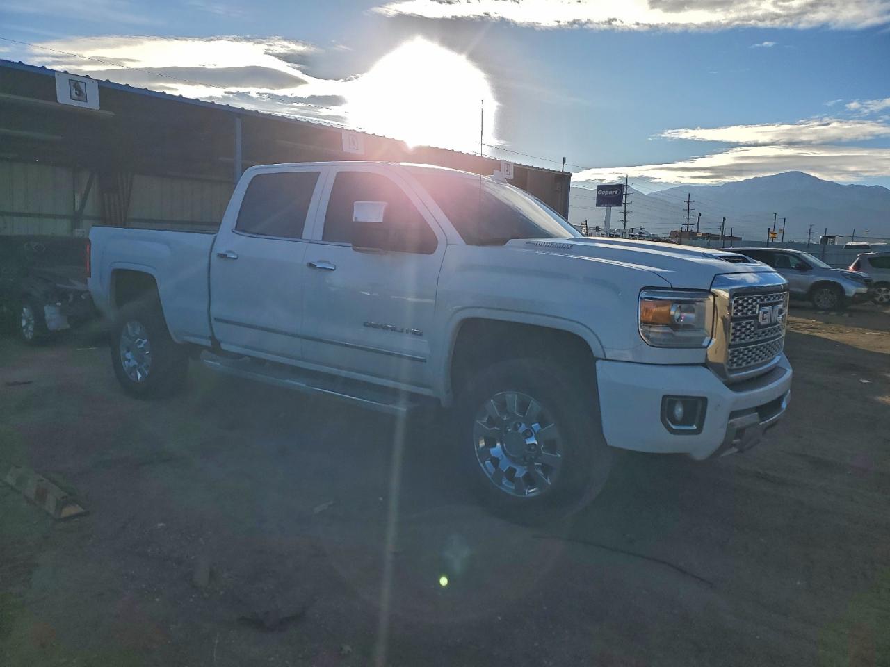 2019 GMC SIERRA K2500 DENALI photo 7
