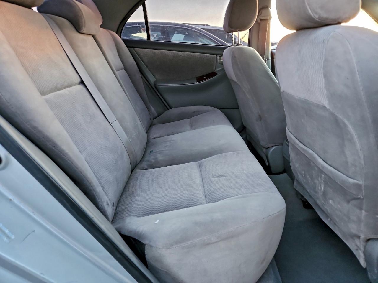 2005 TOYOTA COROLLA CE photo 10