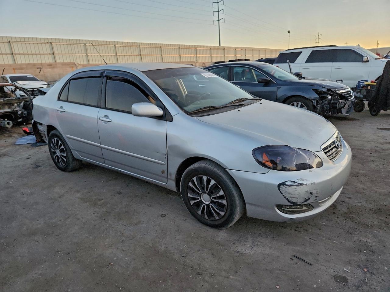 2005 TOYOTA COROLLA CE photo 4