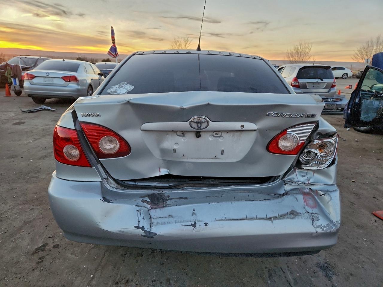 2005 TOYOTA COROLLA CE photo 6