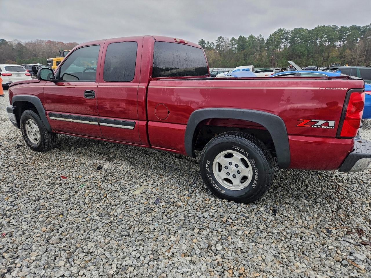 2004 CHEVROLET SILVERADO K1500 photo 2
