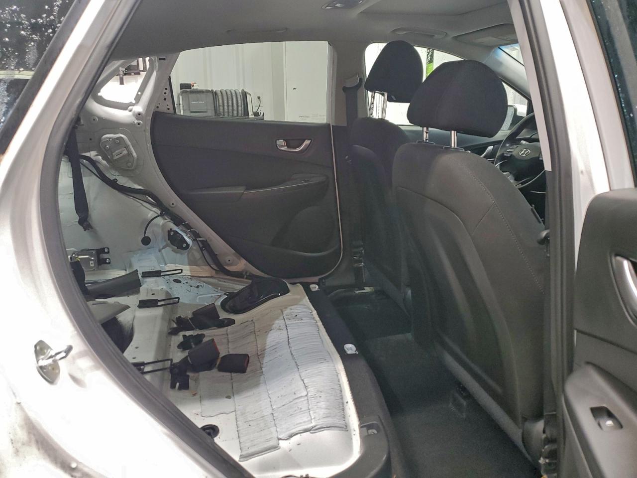 2022 HYUNDAI KONA SEL photo 11
