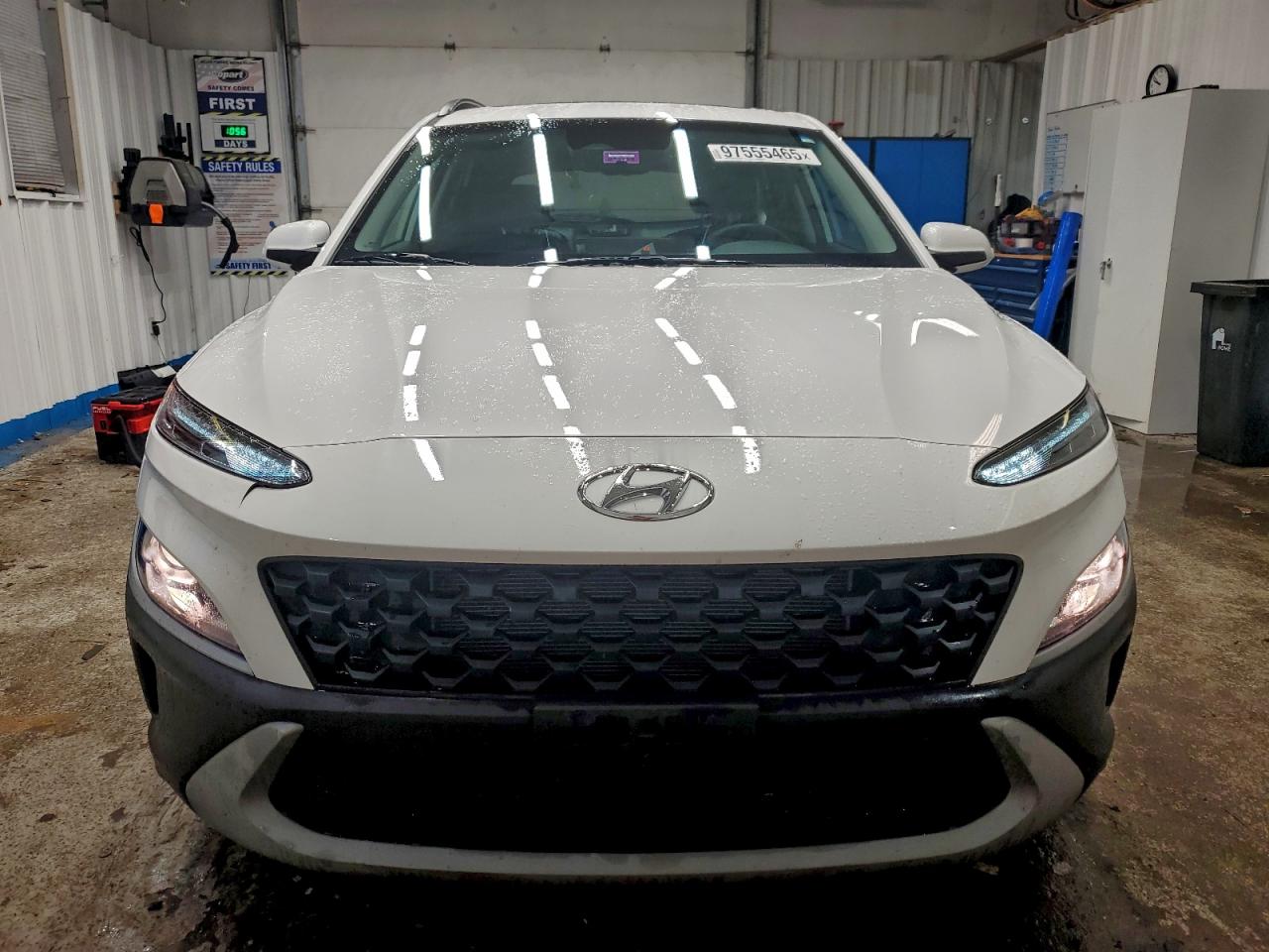 2022 HYUNDAI KONA SEL photo 5