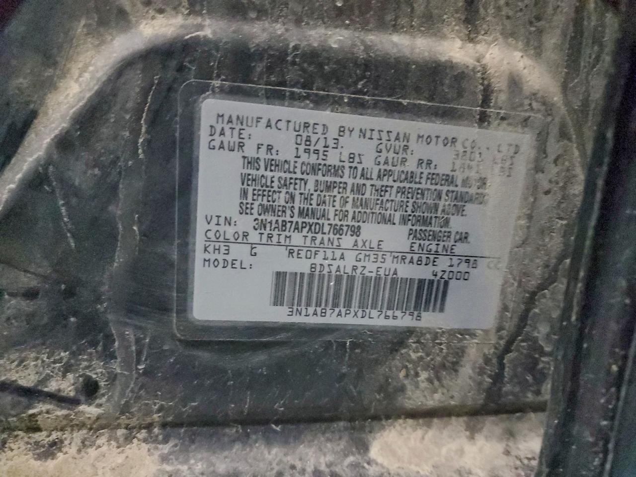 2013 NISSAN SENTRA S photo 25