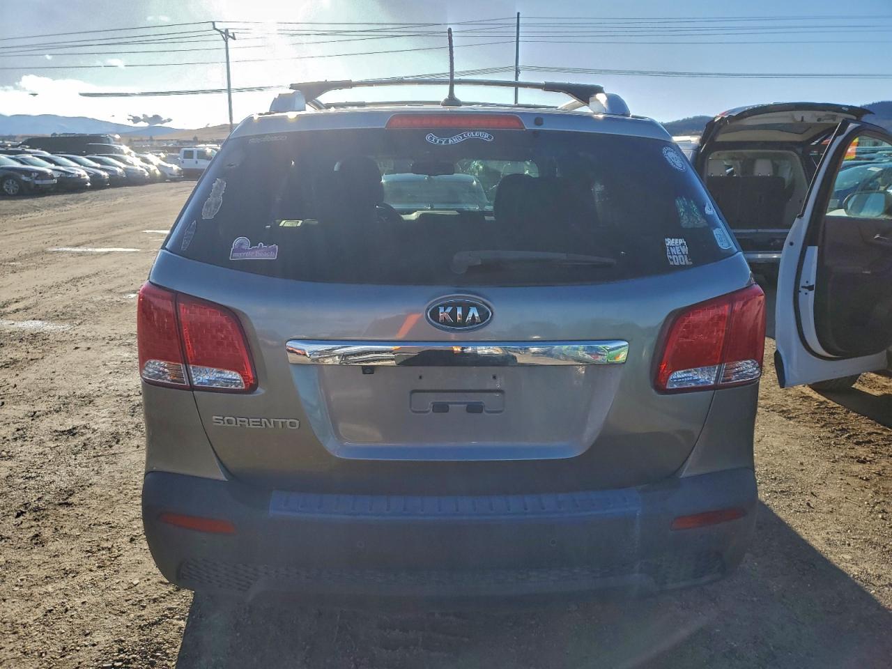 2013 KIA SORENTO LX photo 6