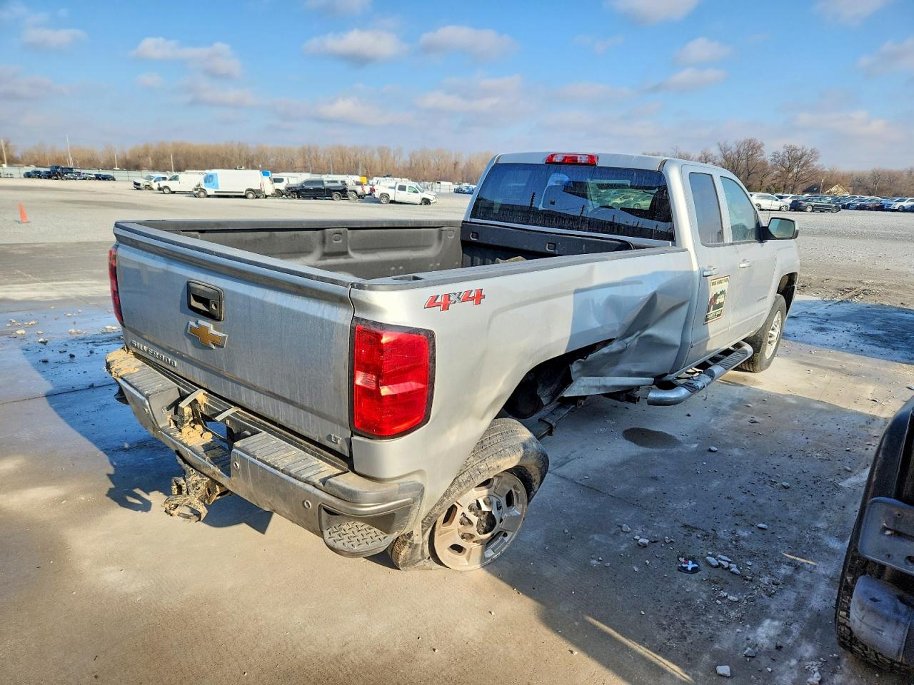 2018 CHEVROLET SILVERADO K2500 HEAVY DUTY LT photo 3