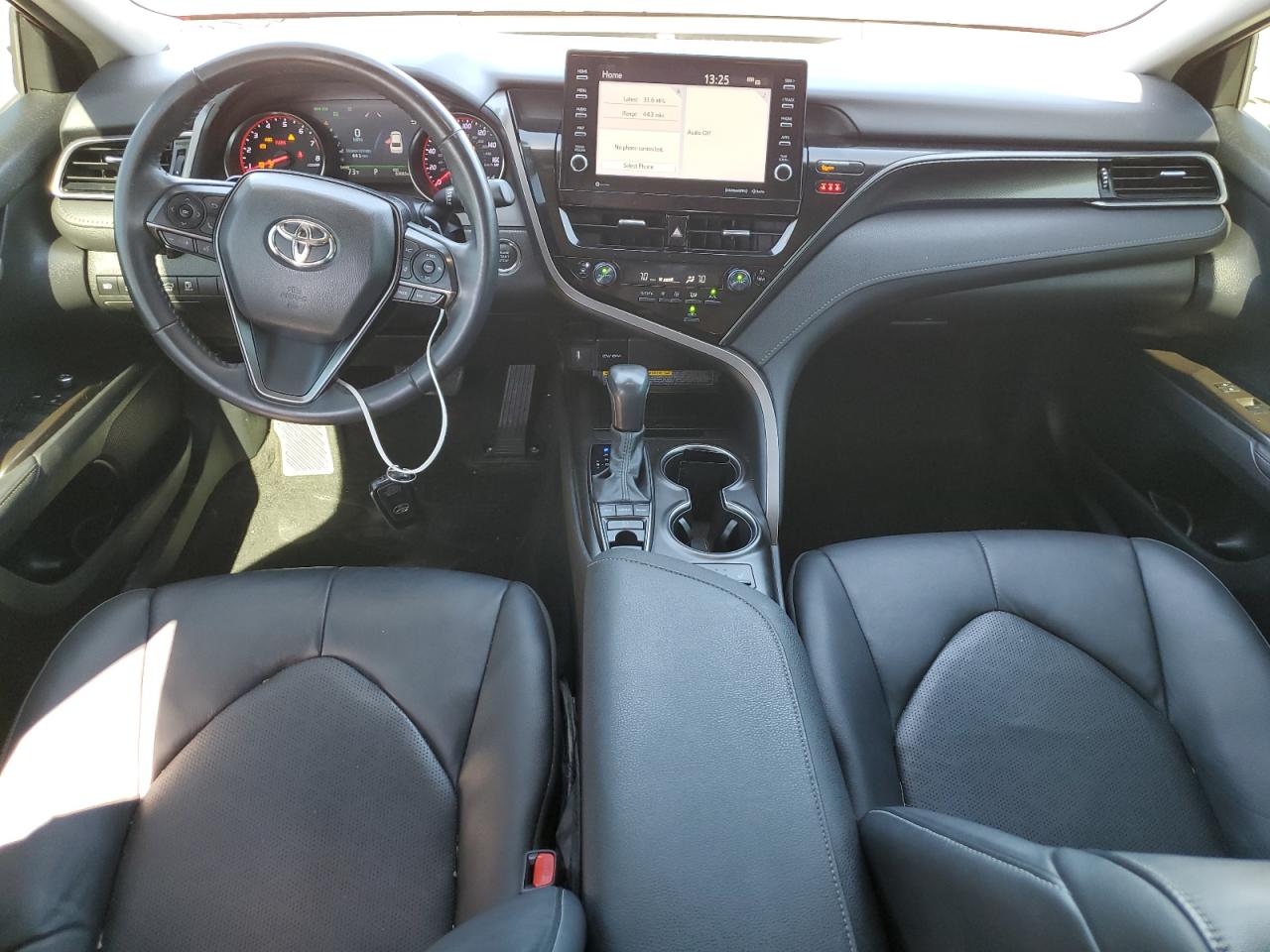 2021 TOYOTA CAMRY XSE photo 8