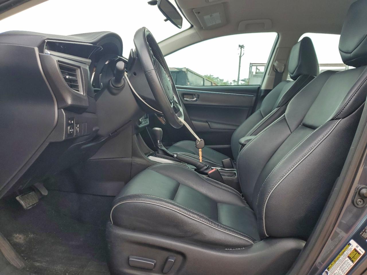 2014 TOYOTA COROLLA L photo 7