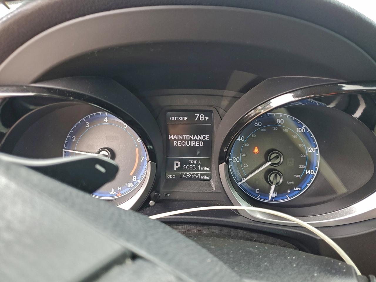 2014 TOYOTA COROLLA L photo 9
