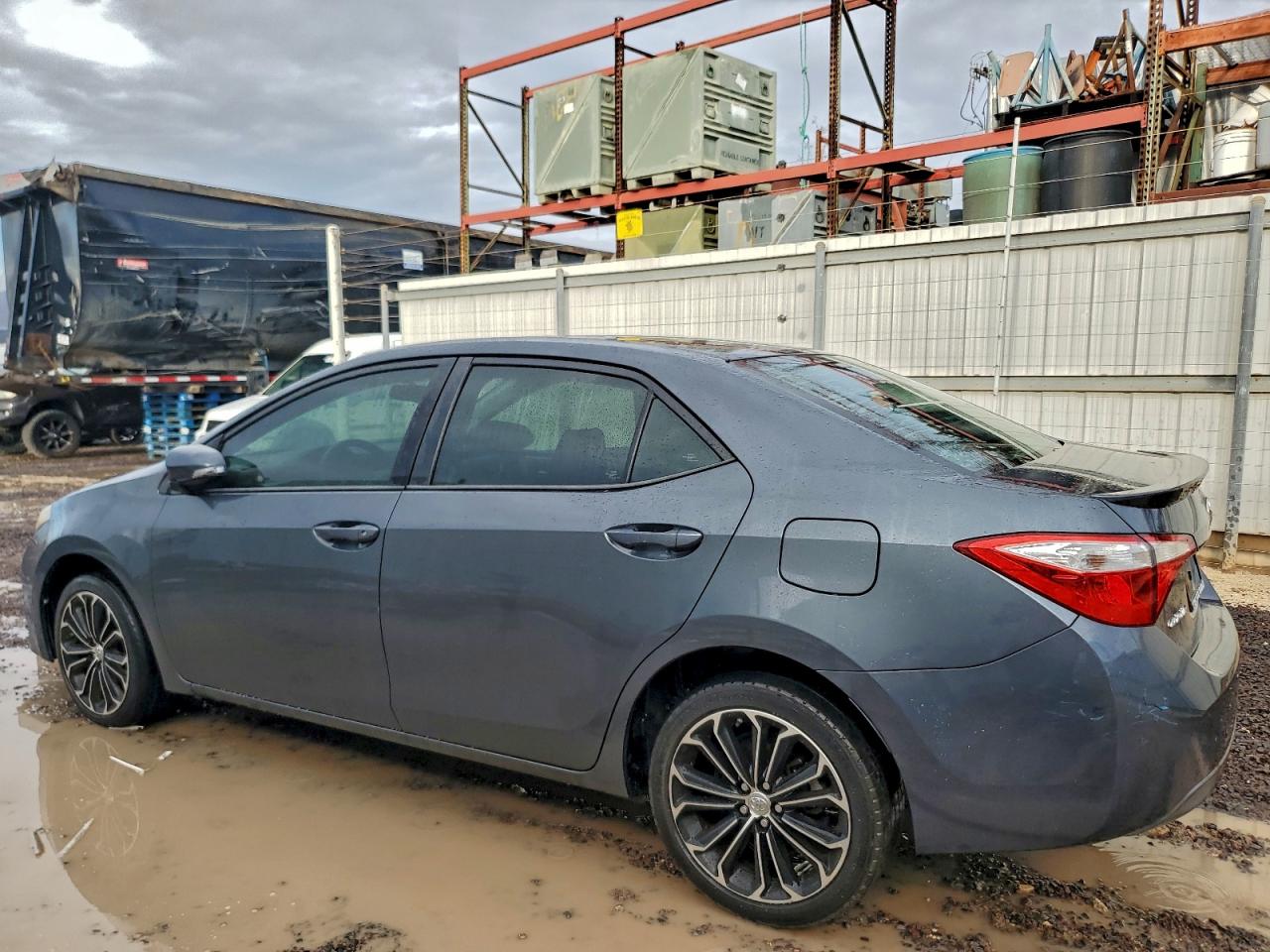 2014 TOYOTA COROLLA L photo 2