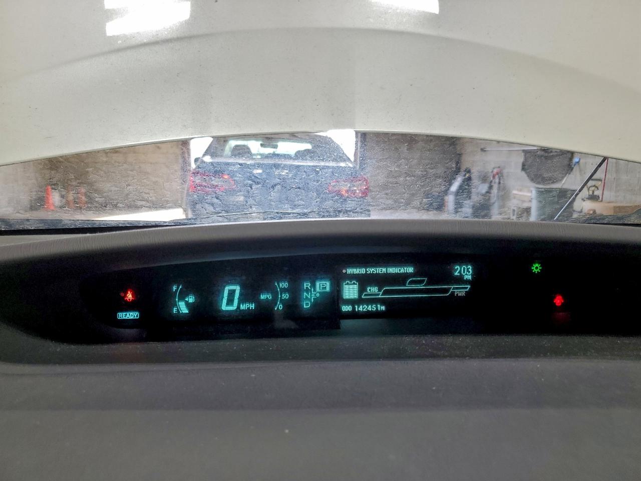 2011 TOYOTA PRIUS photo 9
