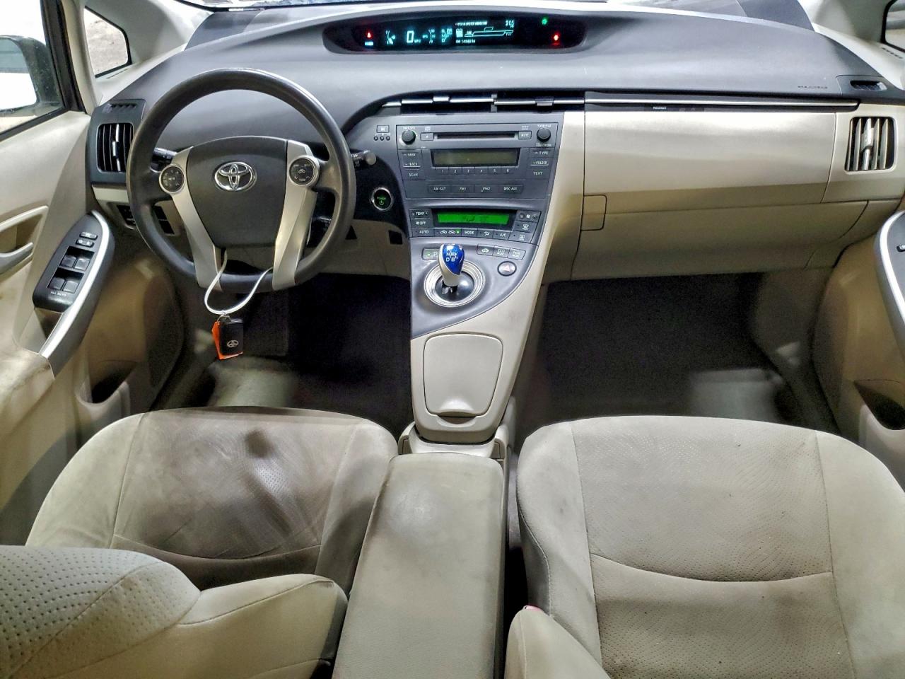 2011 TOYOTA PRIUS photo 8