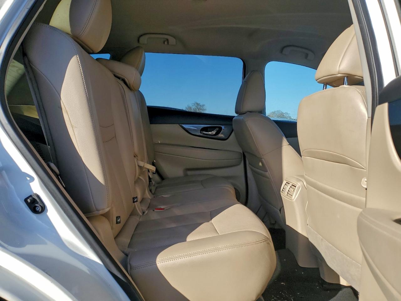 2016 NISSAN ROGUE S photo 11